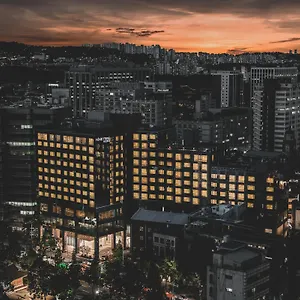 فندق ناين تري بريمير إنسادونج, سيول